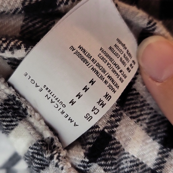 American Eagle Outfitters Women's button up- size medium - Picture 6 of 8